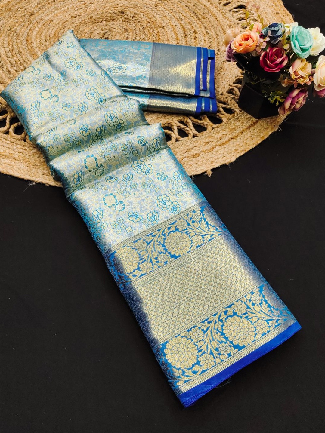 

DIVASTRI Woven Design Zari Pure Silk Banarasi Saree, Turquoise blue