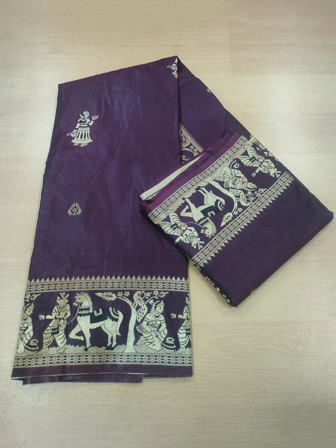 

SILKWEAR Ethnic Motifs Woven Design Zari Baluchari Saree, Brown