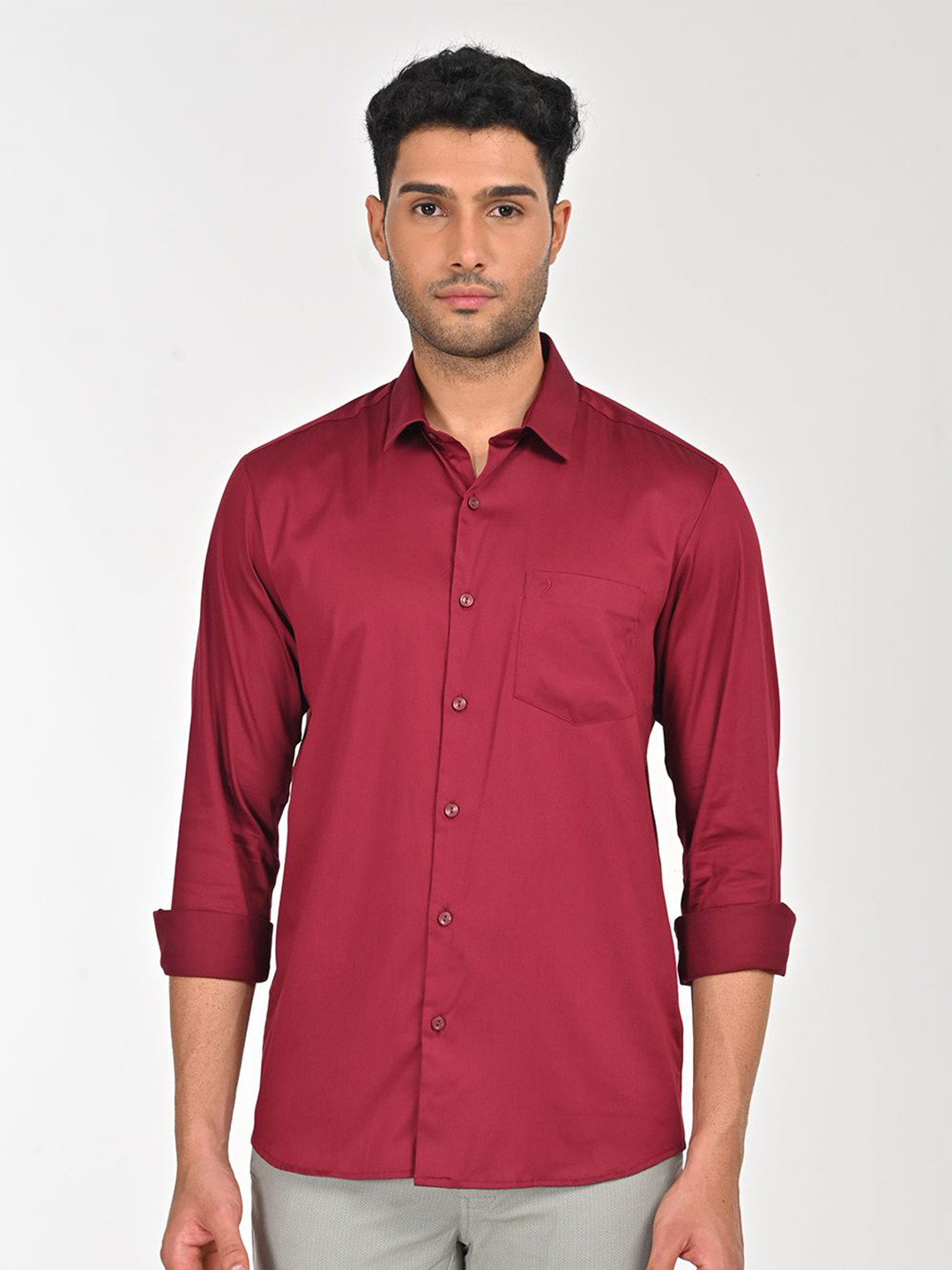

Indian Terrain Men Slim Fit Opaque Casual Shirt, Red