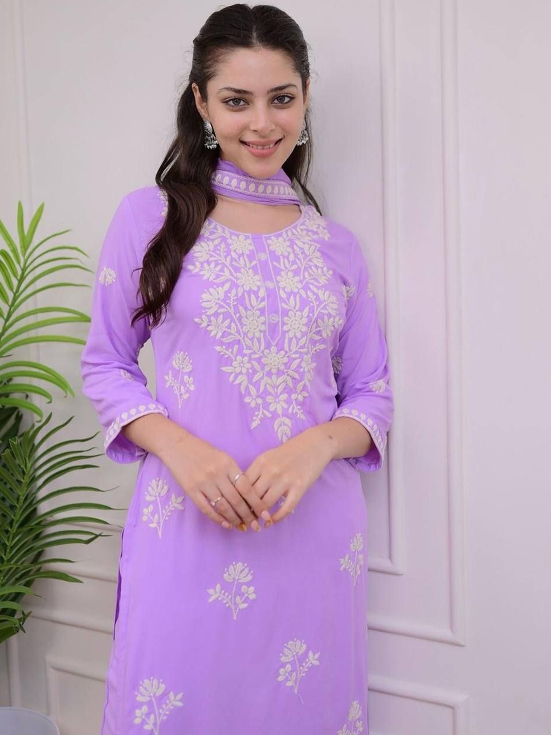 

Bought First Women Floral Embroidered Regular Thread Work Kurta with Trousers & With Dupatta, Lavender