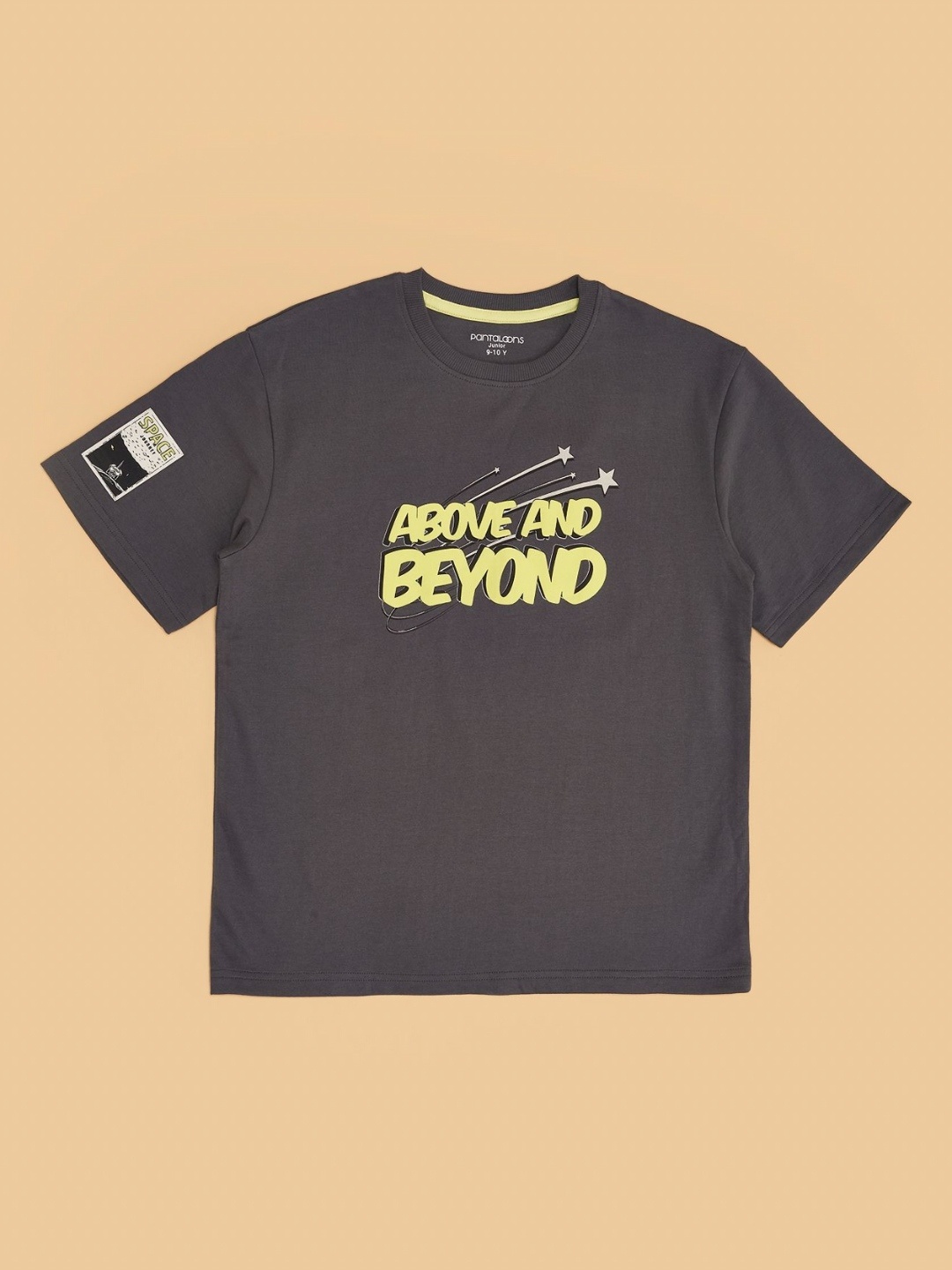 

Pantaloons Junior Boys Typography Printed Hooded Applique T-shirt, Grey melange