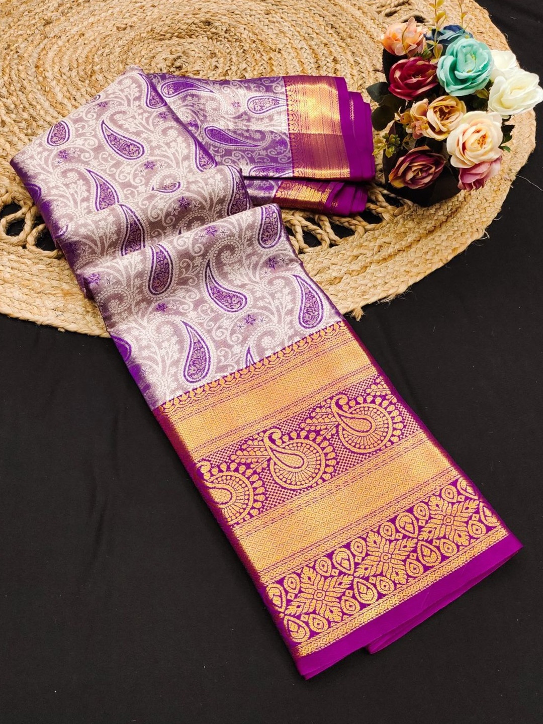 

DIVASTRI Woven Design Zari Pure Silk Designer Banarasi Saree, Purple