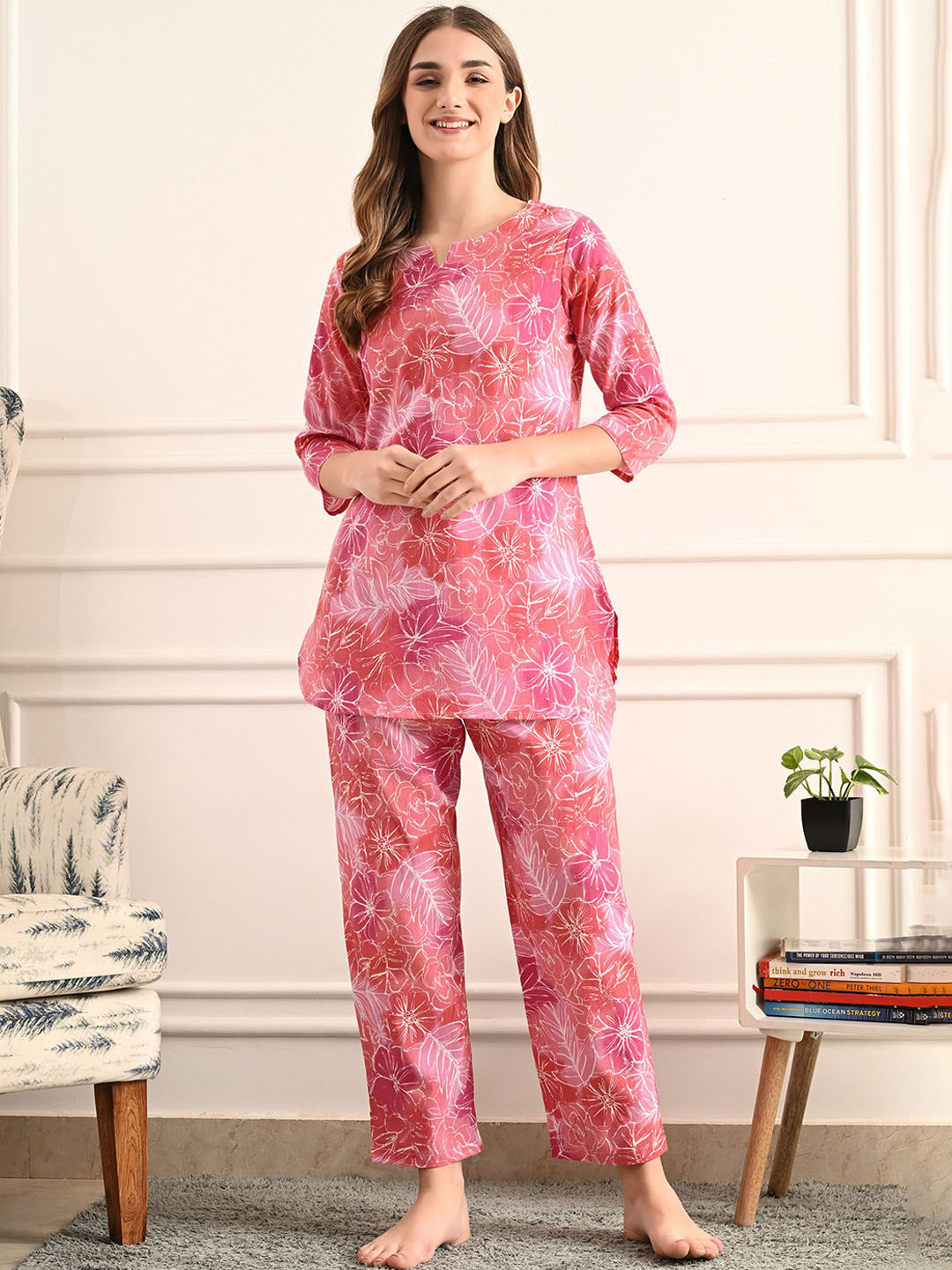 

TREND ME Women Printed Night suit, Pink