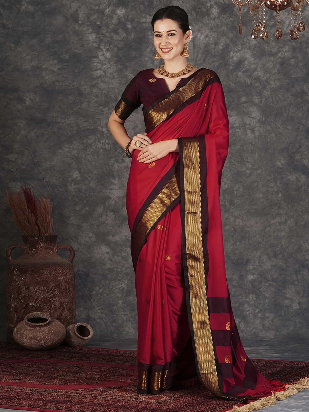 

yourwish Woven Design Zari Silk Cotton Banarasi Saree, Red