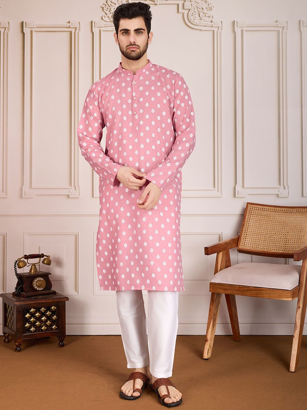 

House of Pataudi Ethnic Motifs Printed Mandarin Collar Collar Straight Kurta, Pink