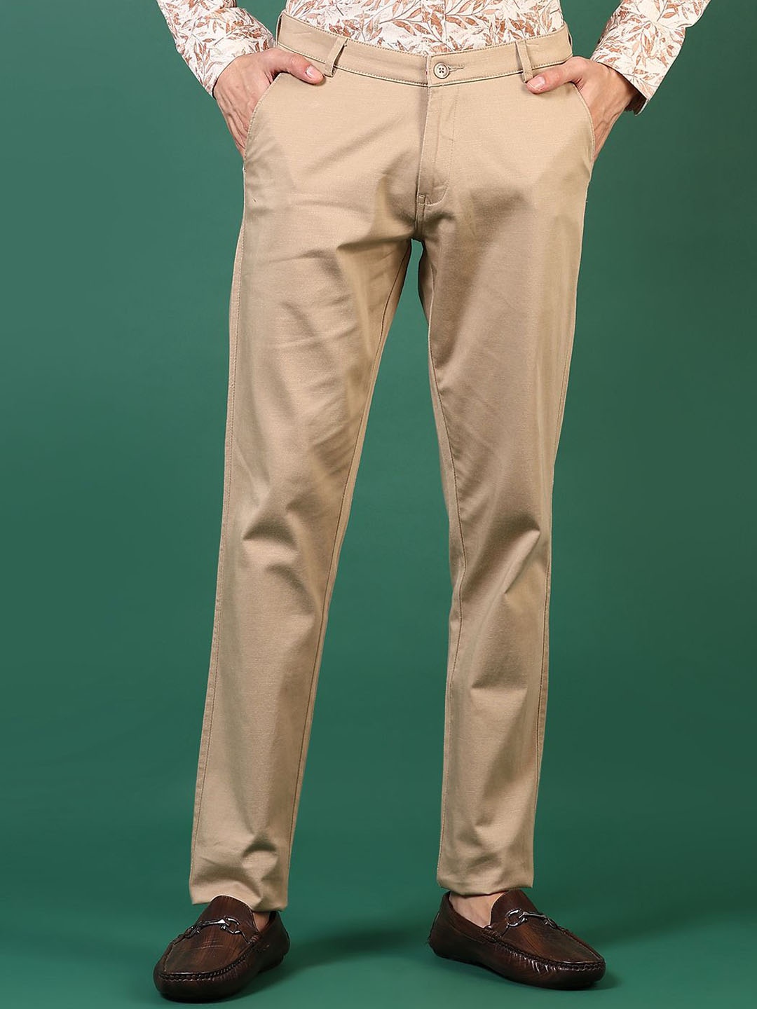 

V-Mart Men Chinos Trousers, Khaki