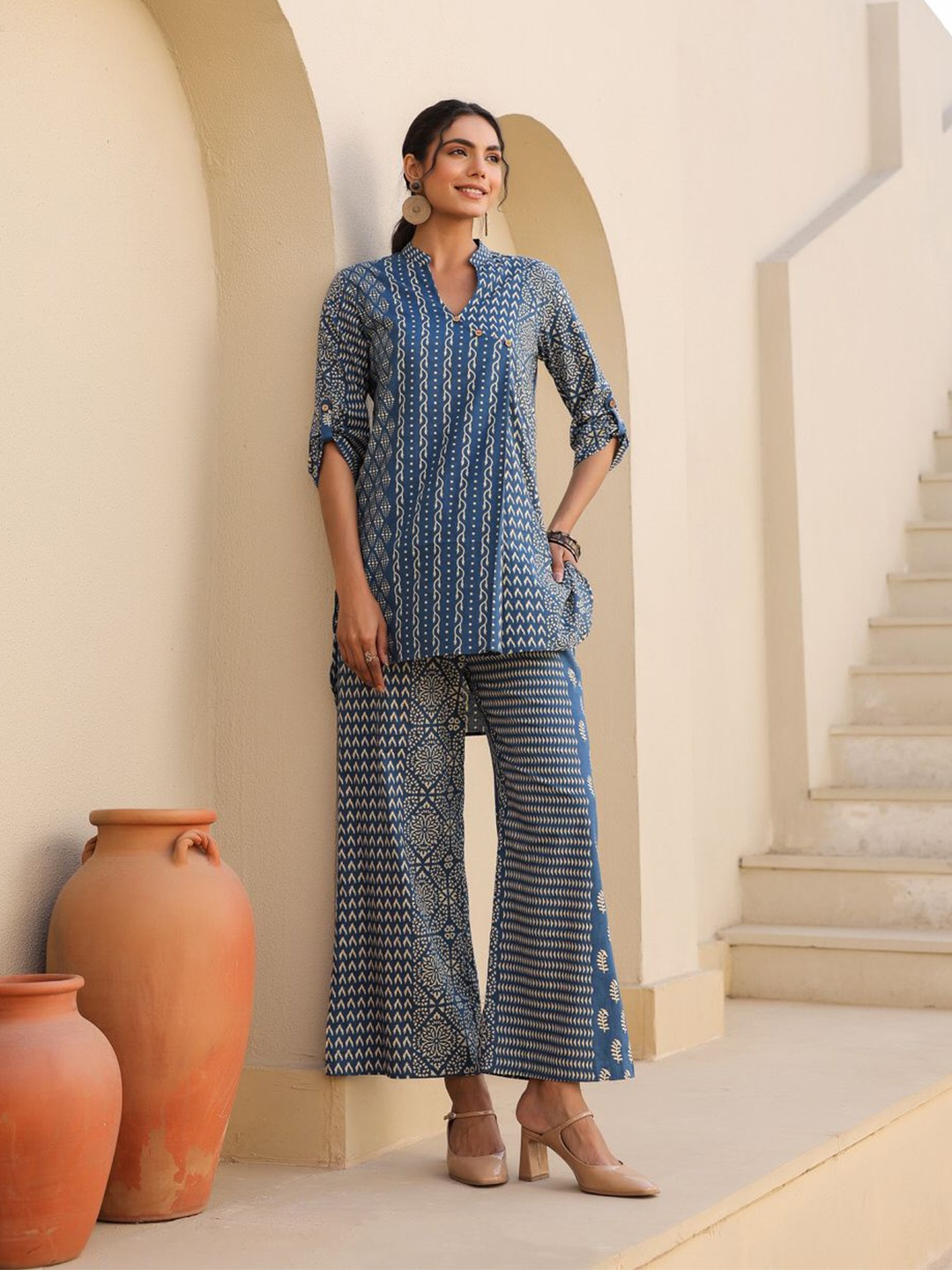 

JISORA Blue Geometric Printed Pure Cotton Top & Trousers