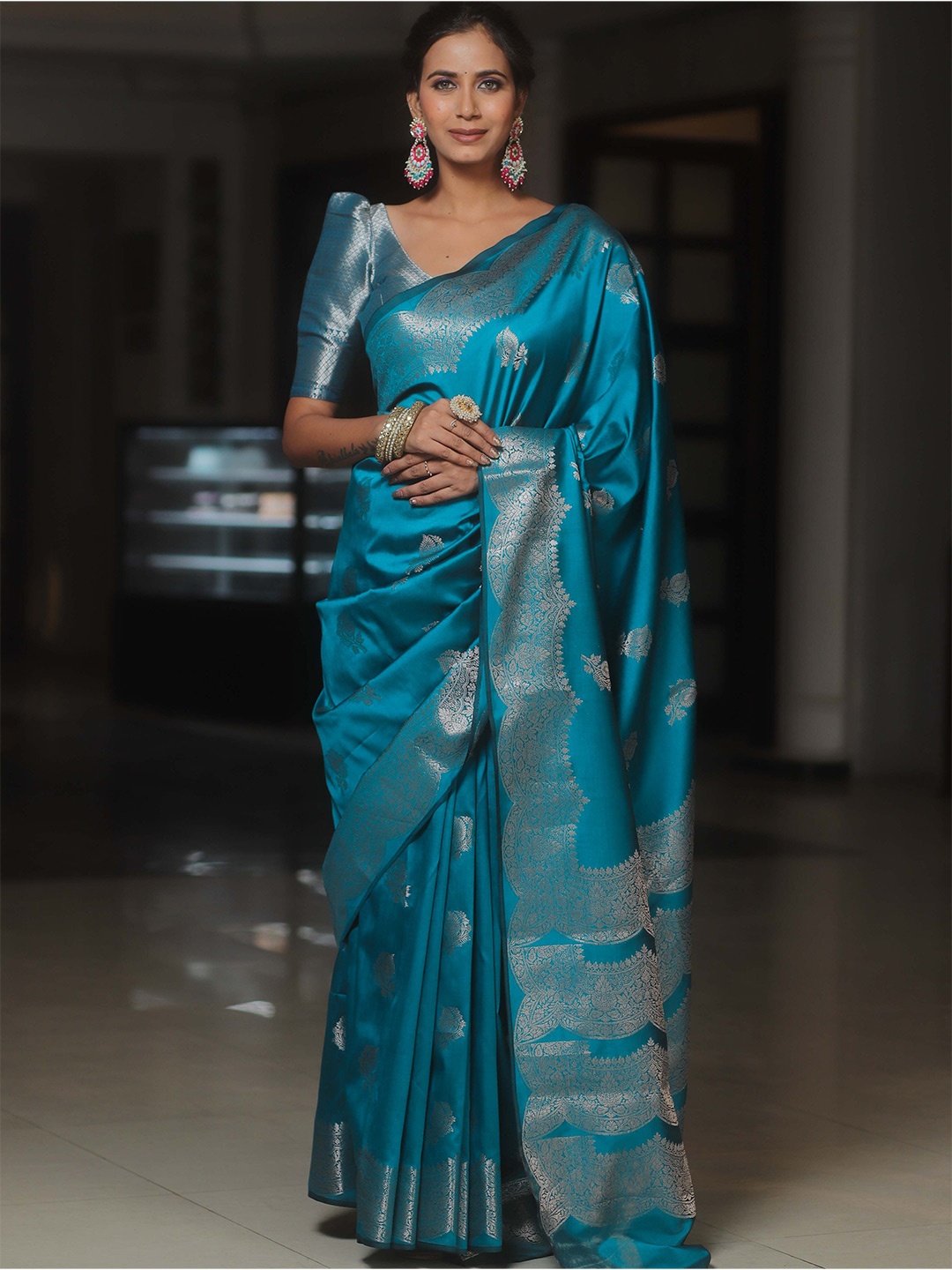 

Banarasee Ethnic Motifs Woven Design Zari Banarasi Saree, Blue