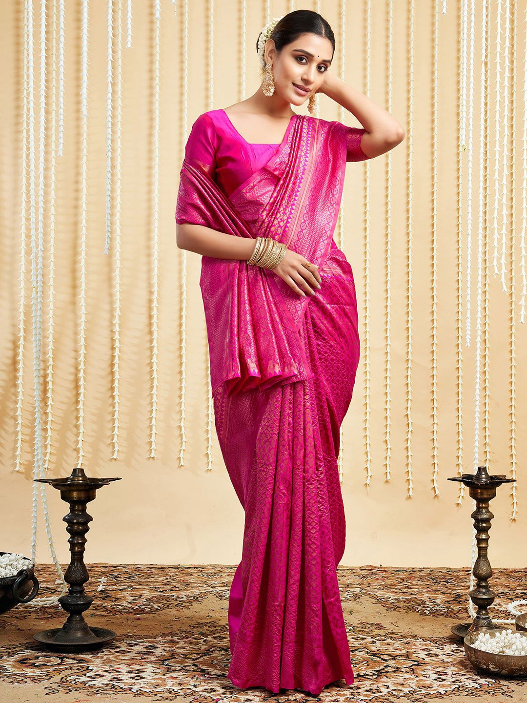 

HERE&NOW Woven Design Zari Mysore Silk Saree, Pink