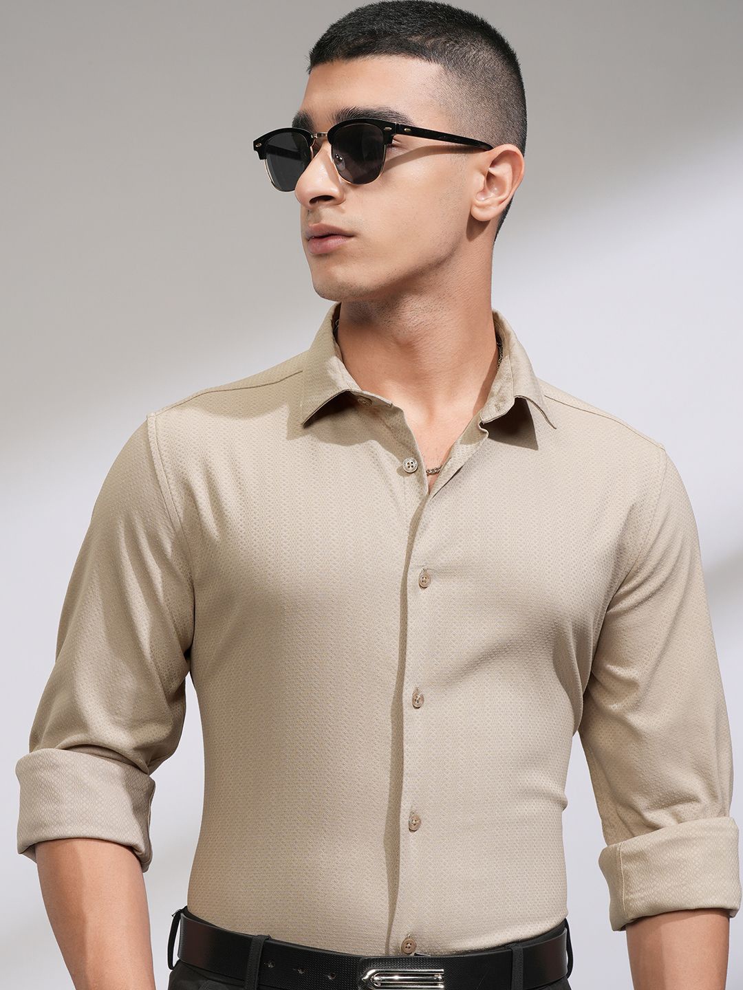 

HIGHLANDER Men Slim Fit Opaque Casual Shirt, Beige