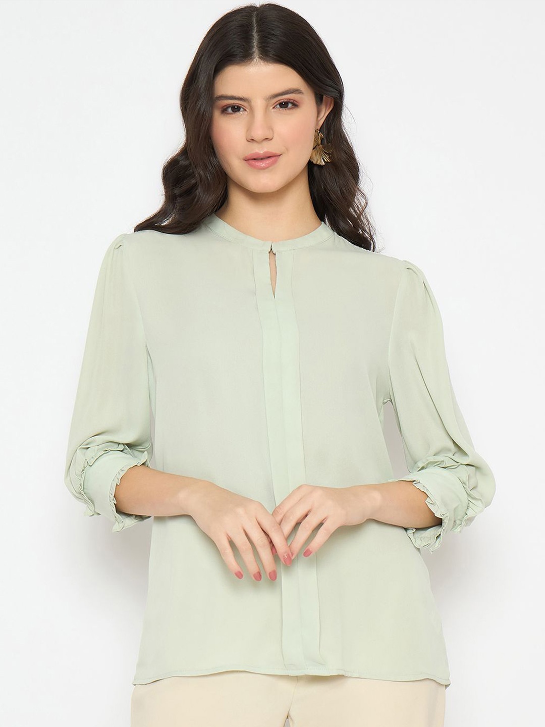 

Madame Keyhole Neck Roll-Up Sleeves Top, Green
