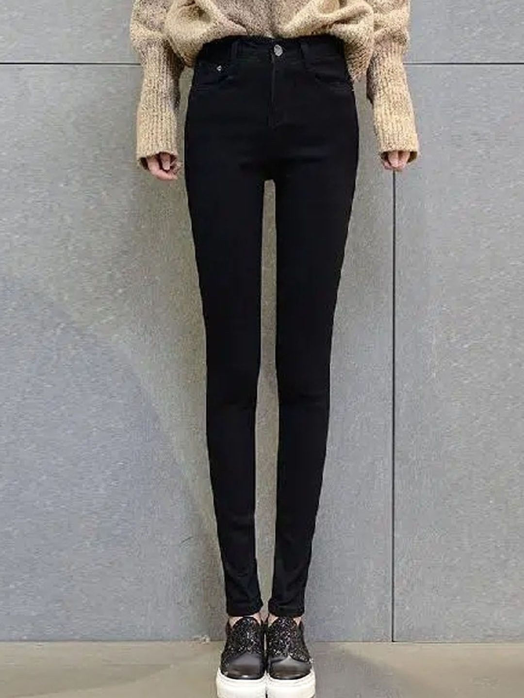 

StyleCast Women Regular Fit Mid-Rise Jeans, Black