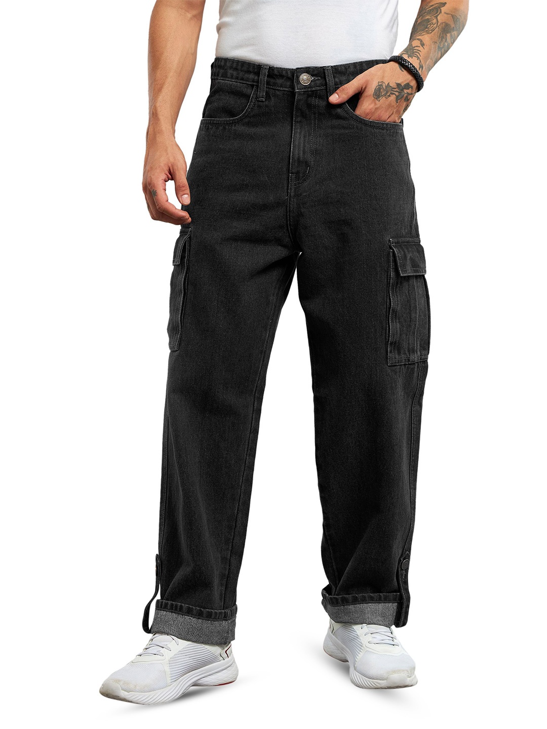

Beyoung Men Relaxed Wrinkle Free Cargos Trousers, Black