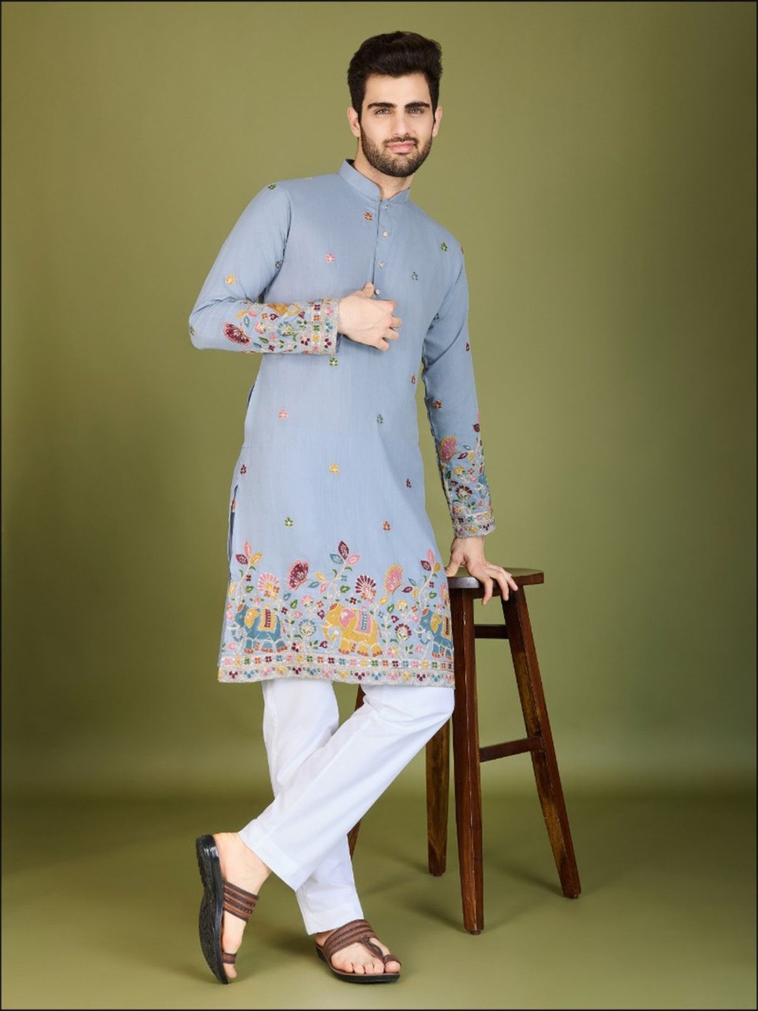 

ODETTE Men Floral Embroidered Sequins Cotton Straight Kurta, Blue