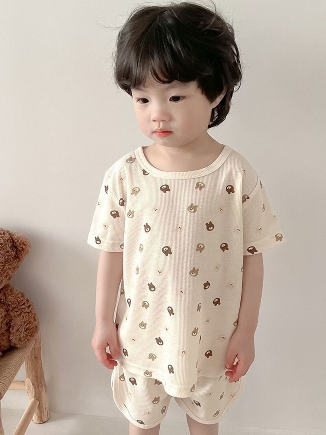 

LULU & SKY Unisex Kids Printed Night suit, Beige