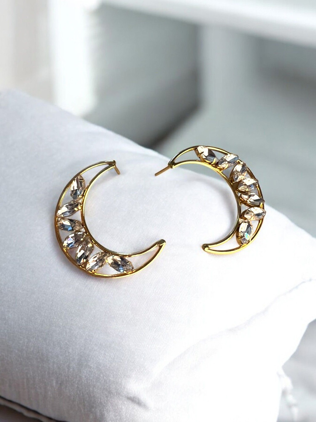 

VOGUE BY RITU Artificial Stones Studded Crescent Shaped Half Hoop Earrings, Gold