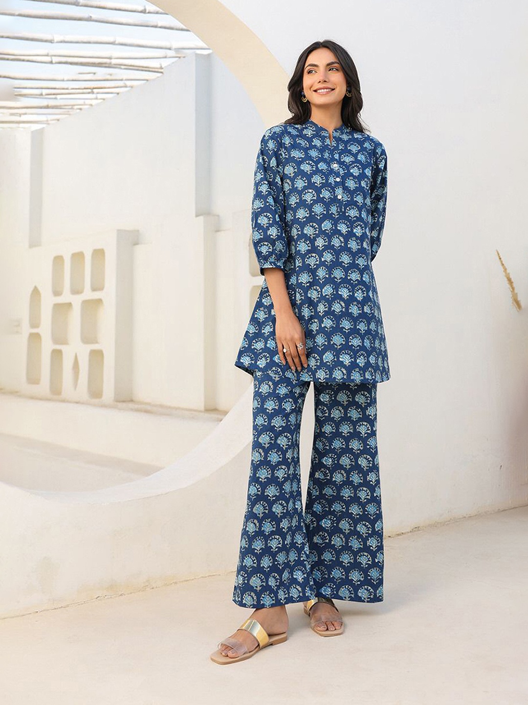 

JISORA Blue Ethnic Motifs Printed Pure Cotton Tunic & Trousers