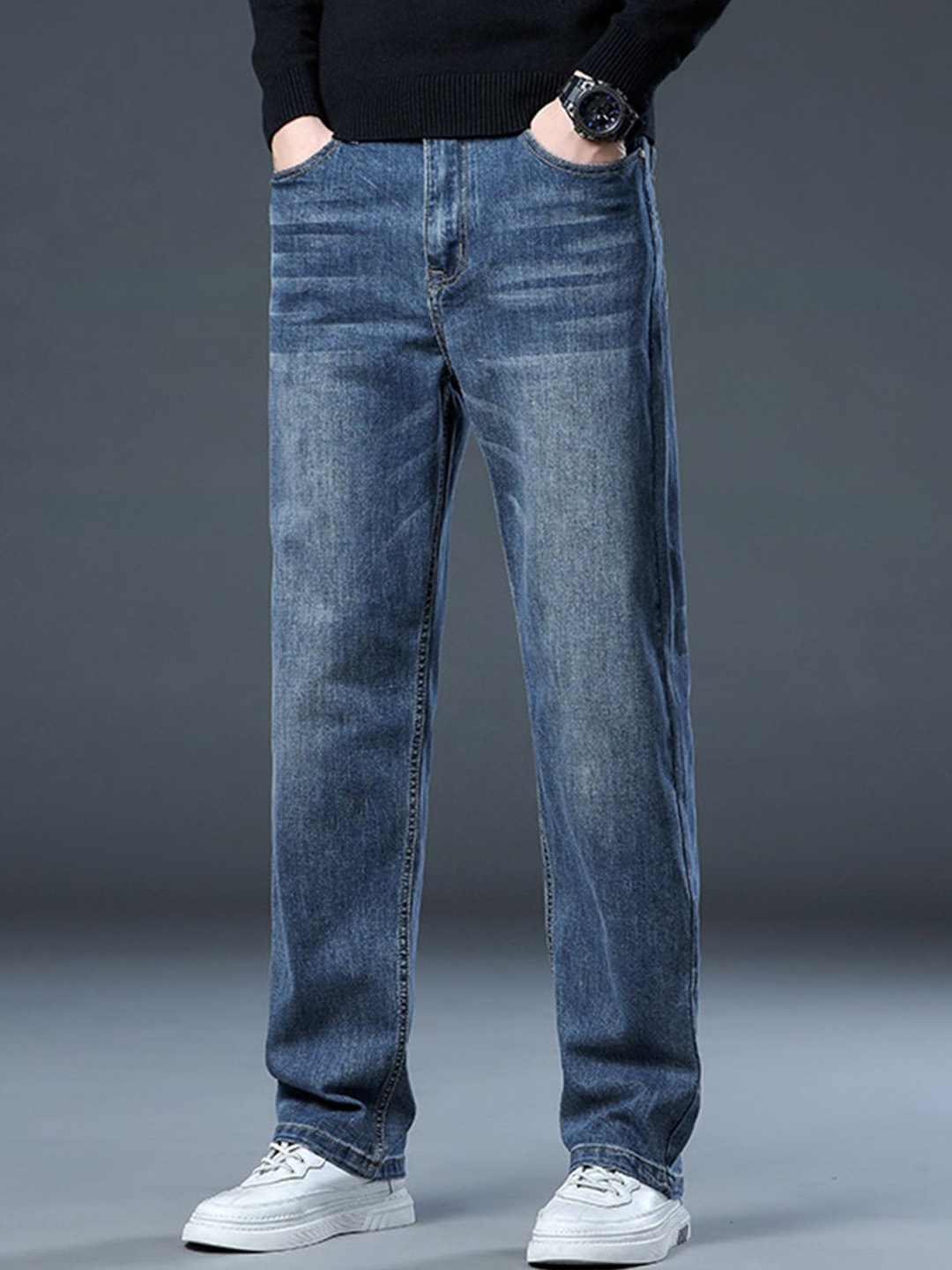 

Mast & Harbour Men Low Distress Light Fade Jeans, Blue
