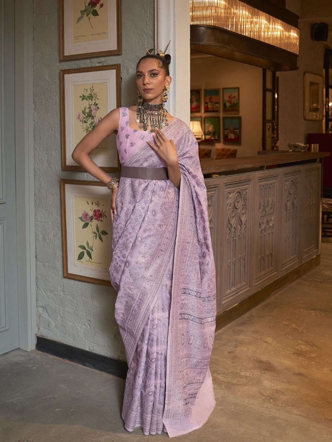 

Anouk Floral Woven Design Saree, Pink