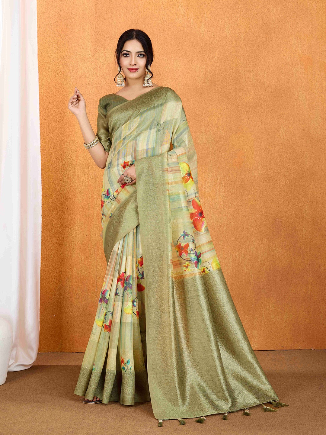 

MUSKAN CREATION Floral Printed Zari Banarasi Saree, Green