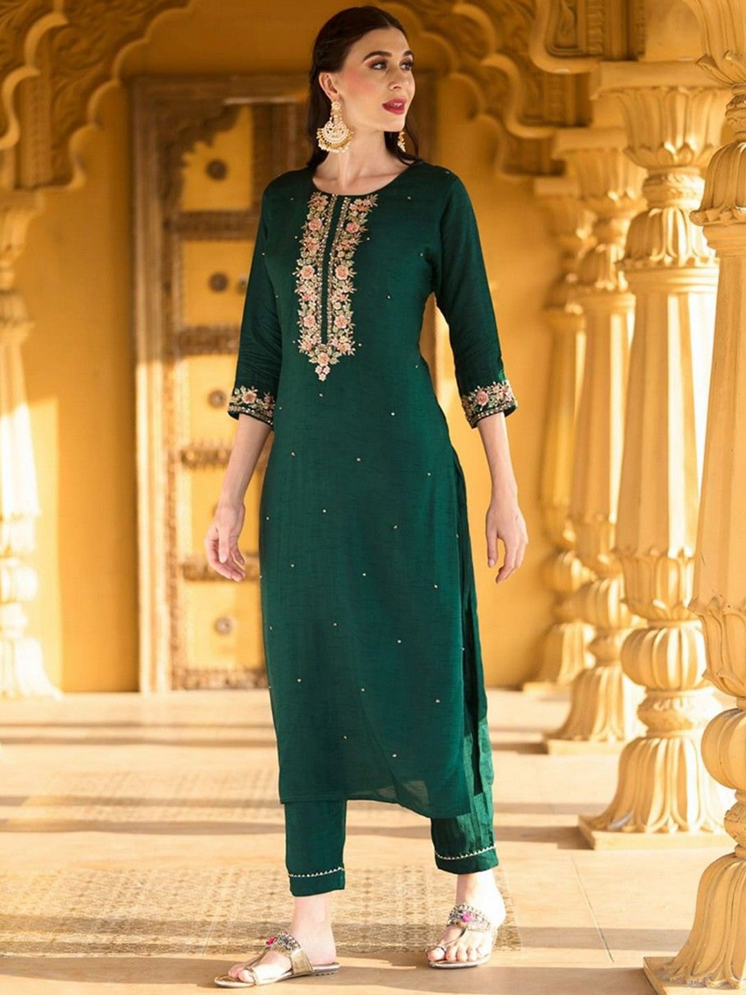 

ZEEPKART Floral Embroidered Round Neck Sequinned Straight Kurta With Trousers & Dupatta, Green