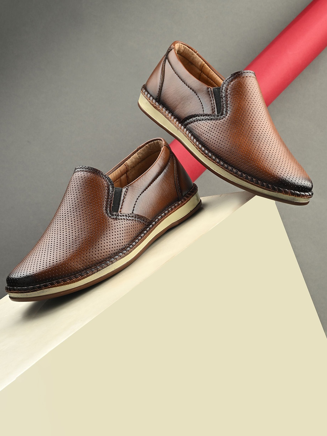 

KRAASA Men Boat Shoes, Brown