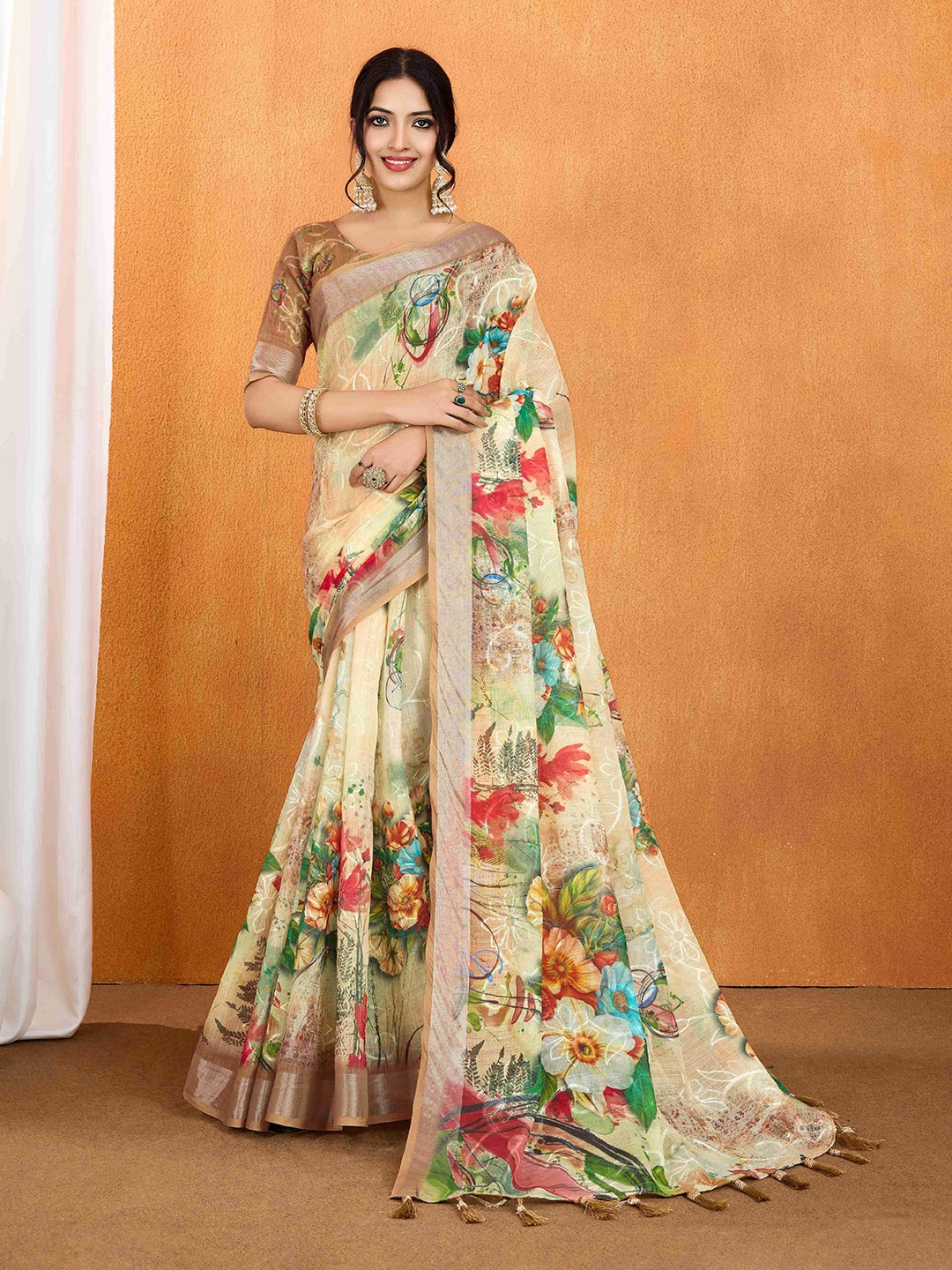 

MUSKAN CREATION Woven Design Floral Printed Zari Fusion Banarasi Saree, Cream
