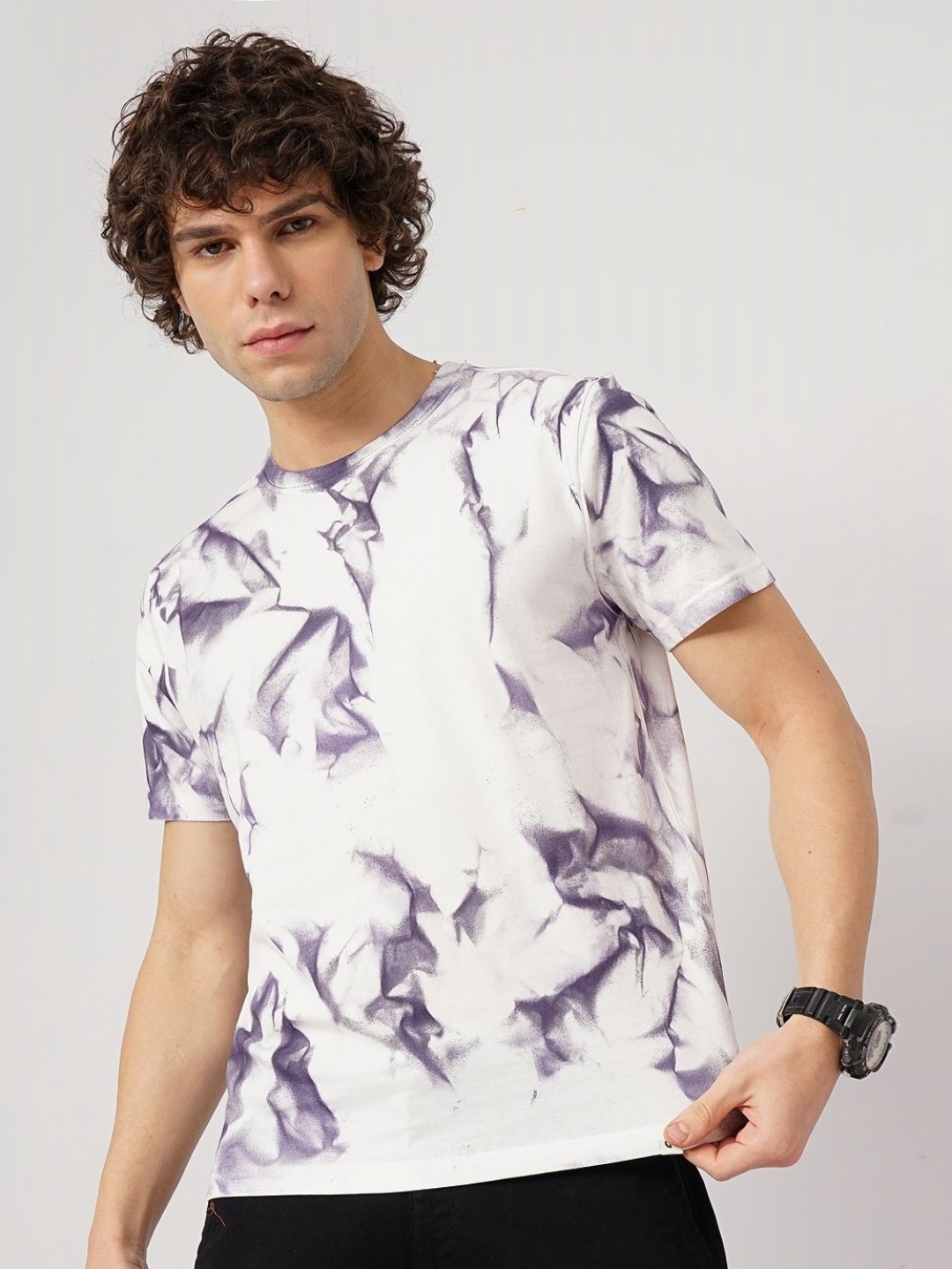 

Genoa Men Tie and Dye Dyed Pockets Slim Fit T-shirt, Purple