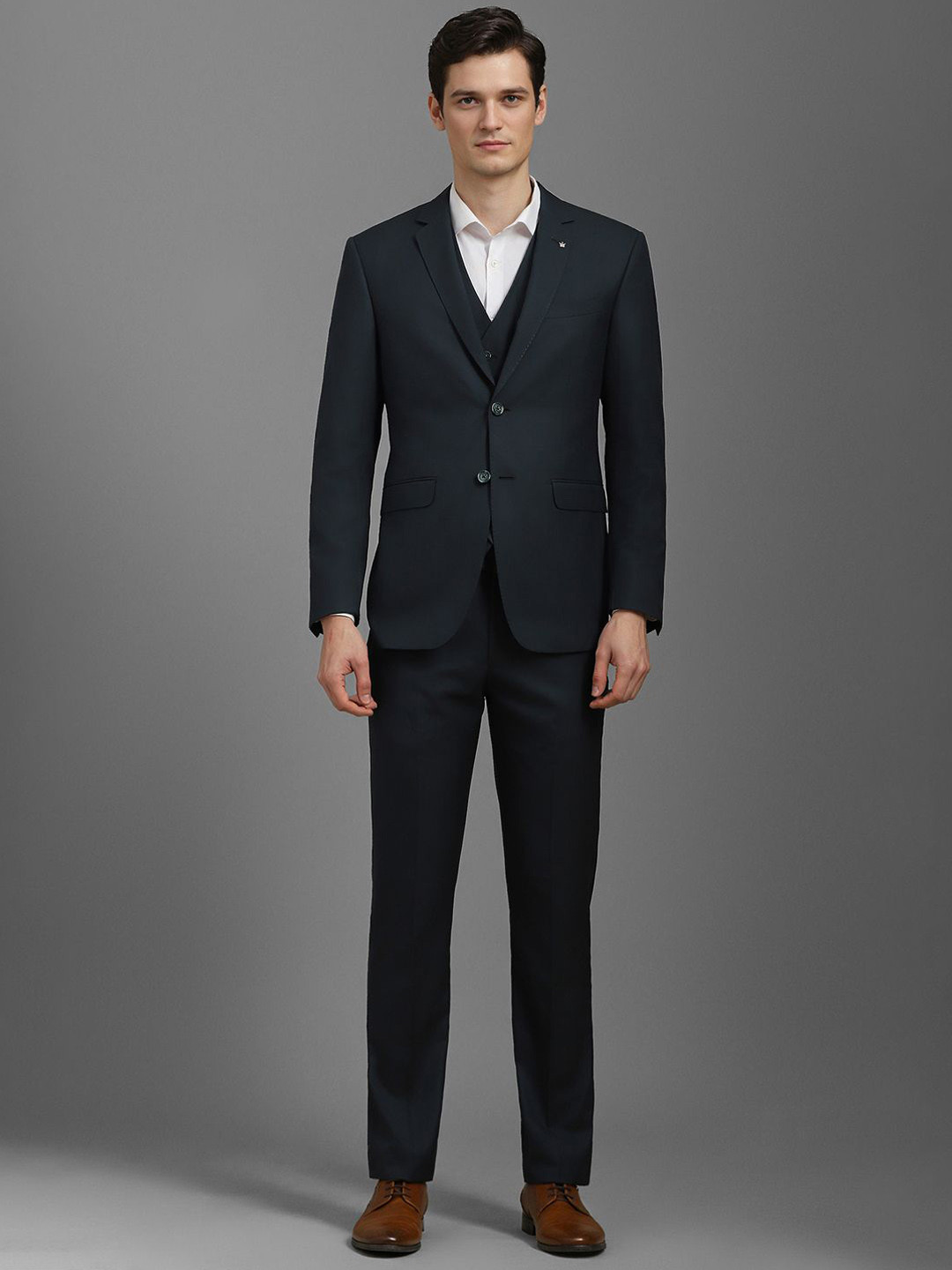 

Louis Philippe Slim-Fit Single-Breasted Three-Piece Suits, Green