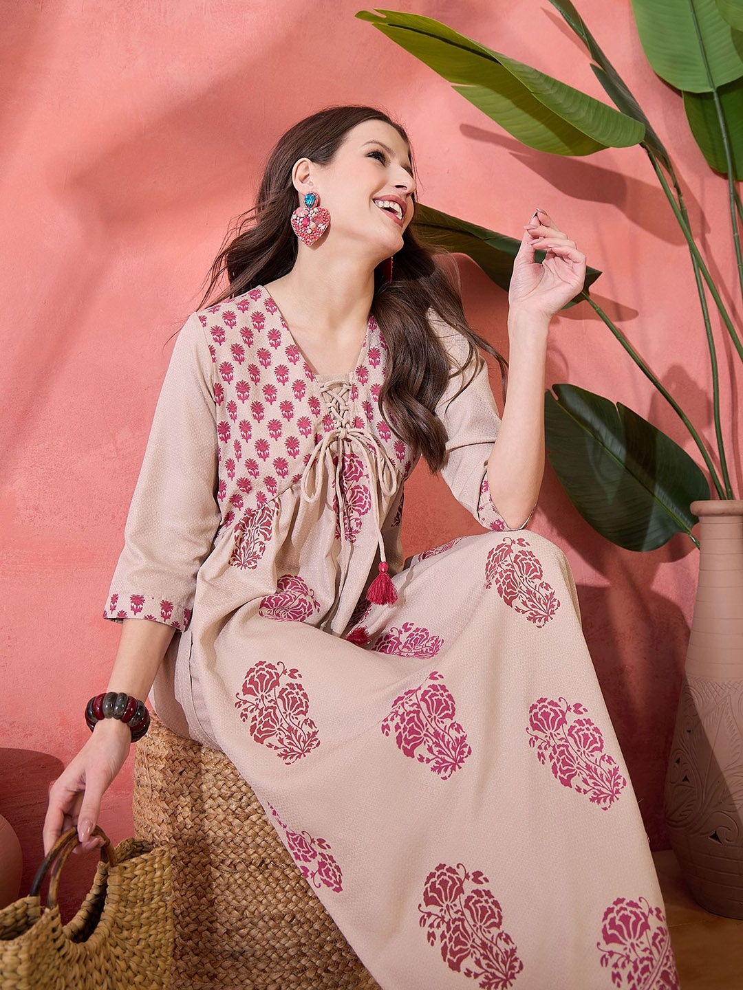 

Sangria Floral Printed Pure Cotton V-Neck Empire Kurta With Trousers, Pink
