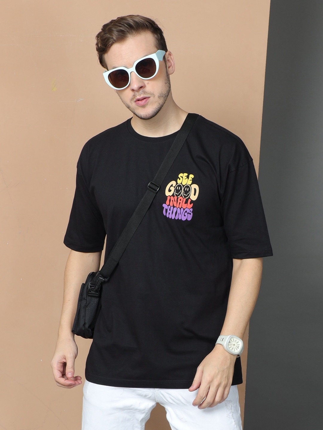 

Quco Men Printed Cotton Round Neck Drop Shoulder Oversized Tshirt, Black