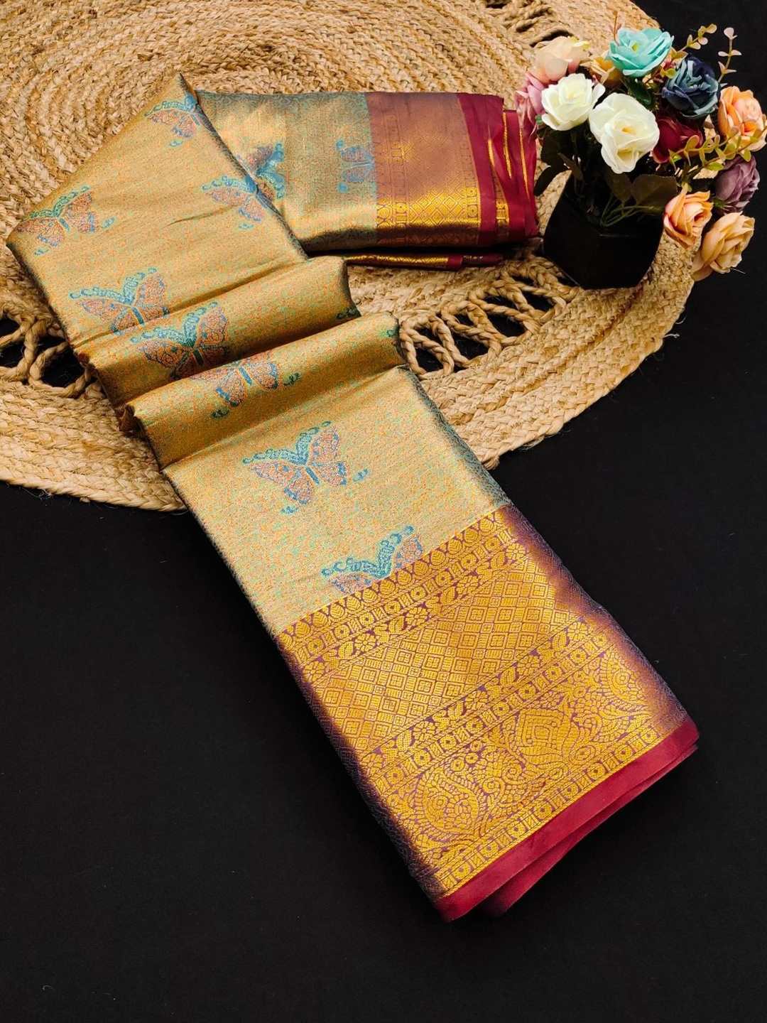 

DIVASTRI Woven Design Zari Pure Silk Banarasi Saree, Turquoise blue