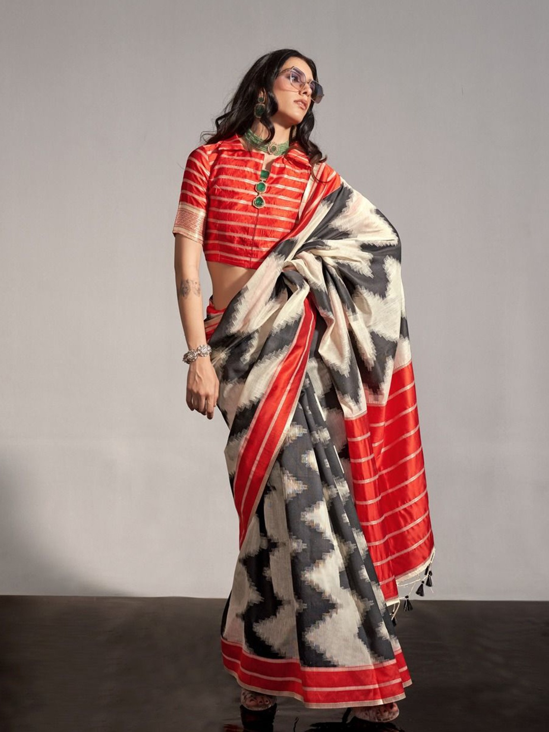 

Anouk Silk Blend Designer Saree, Cream