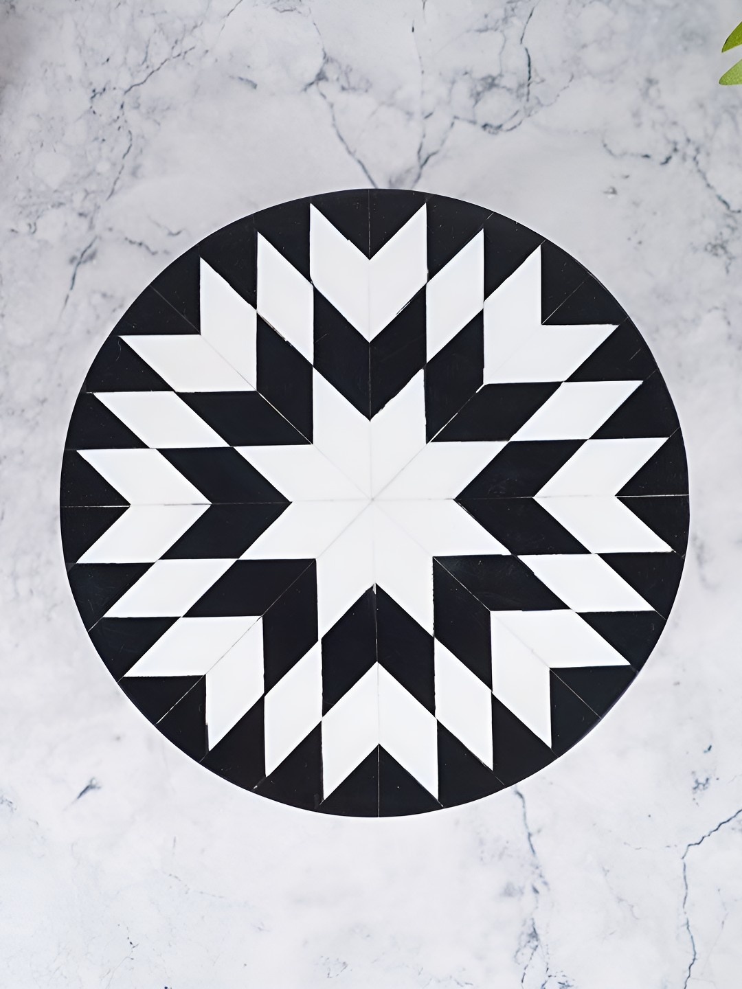 

Indianshelf Black & White Printed Wooden Easy to Clean Cake Board