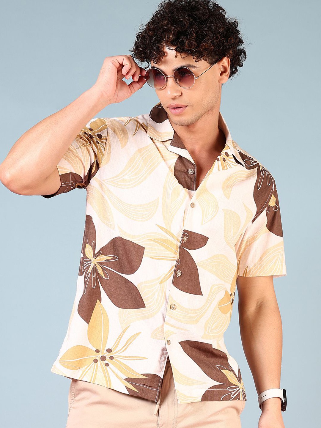 

V-Mart Men Floral Opaque Printed Casual Shirt, Brown