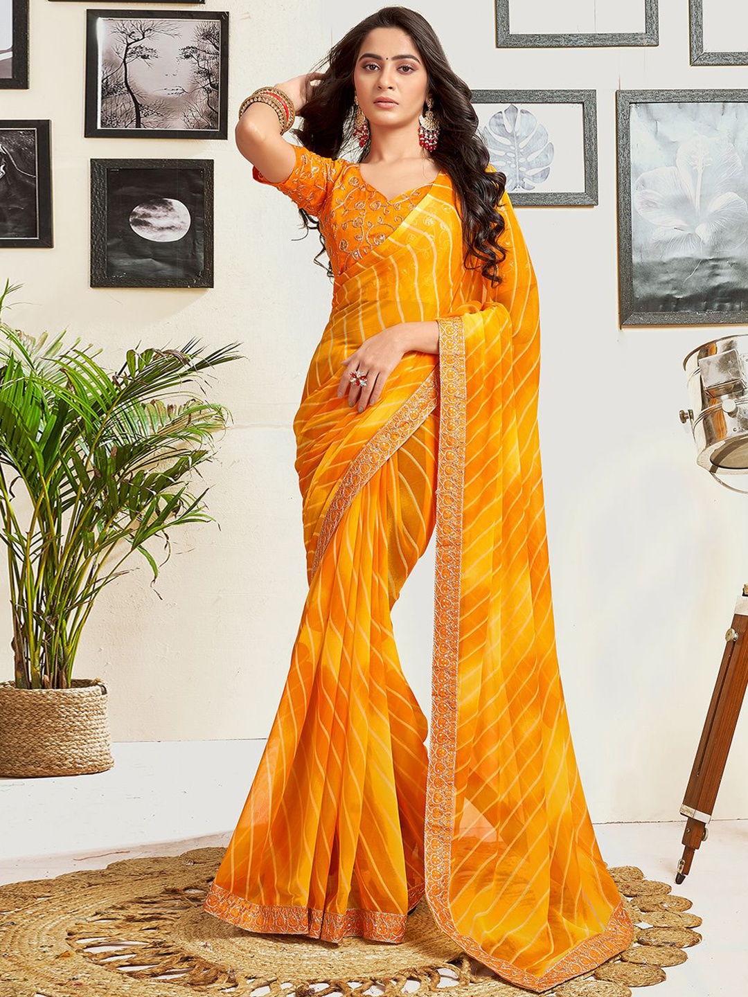 

sangria Printed Saree With Blouse, Yellow
