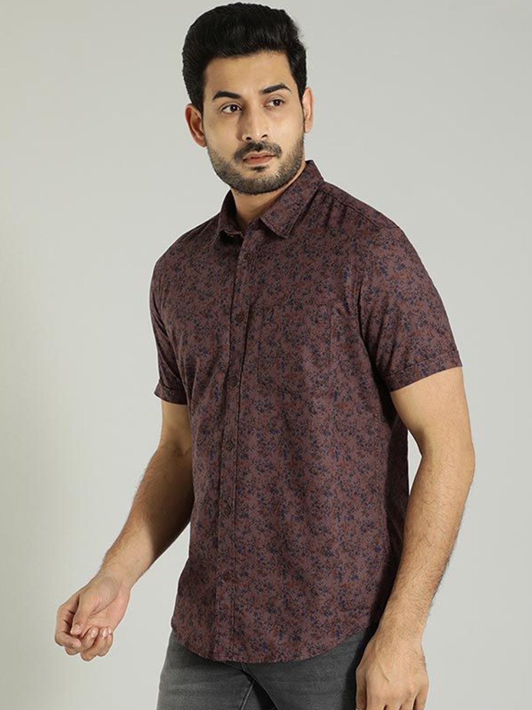 

Indian Terrain Men Slim Fit Floral Opaque Printed Casual Shirt, Brown