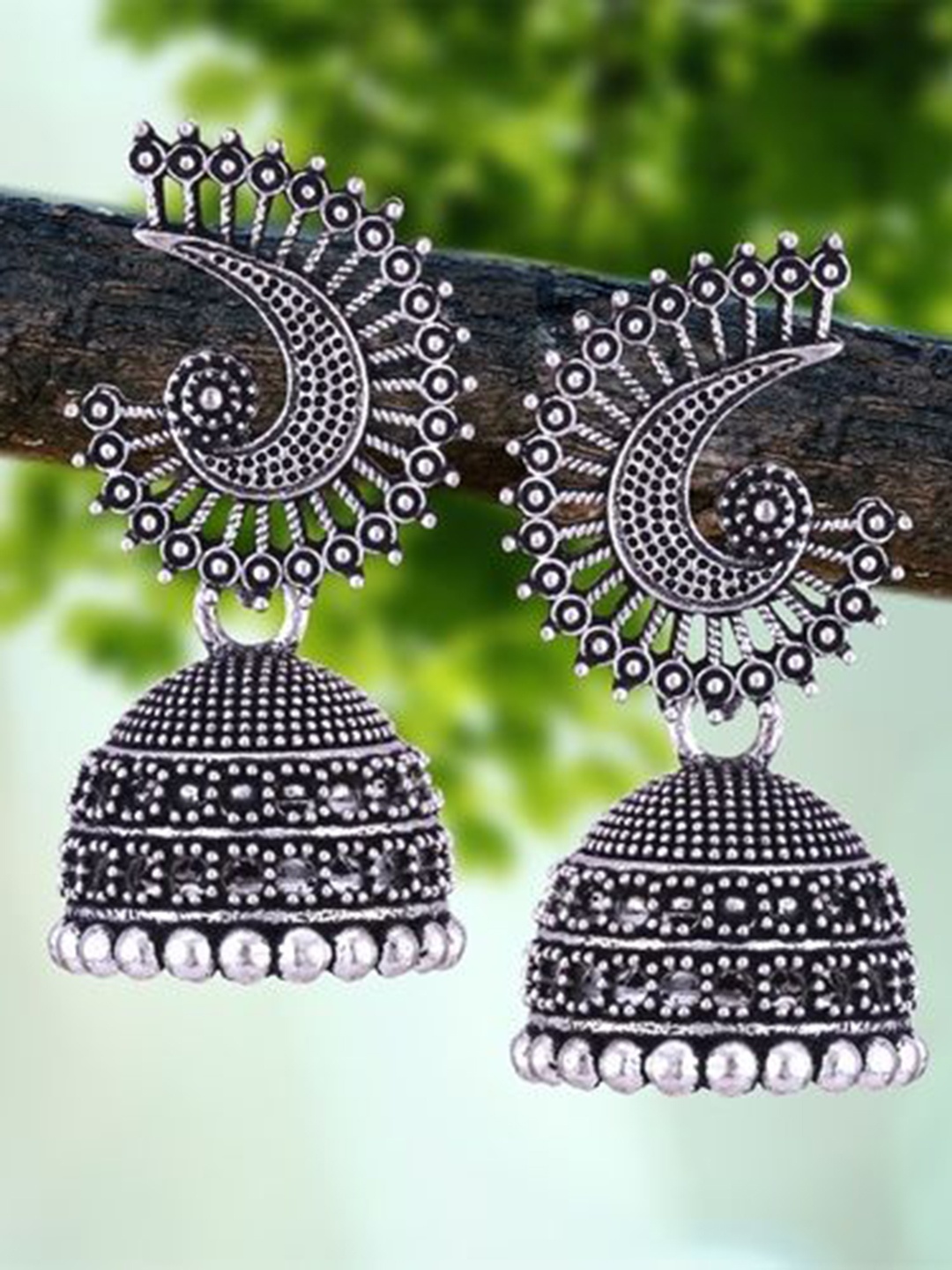 

DIVASTRI Set Of 5 Silver-Plated Floral Shaped Oxidised Jhumkas