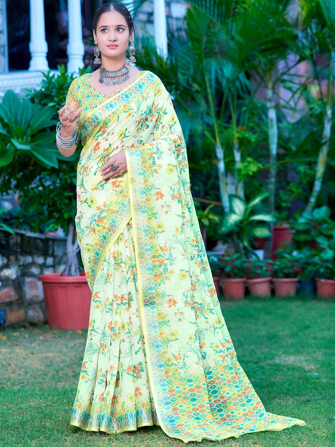 

KALINI Floral Zari Linen Blend Designer Khadi Saree, Yellow