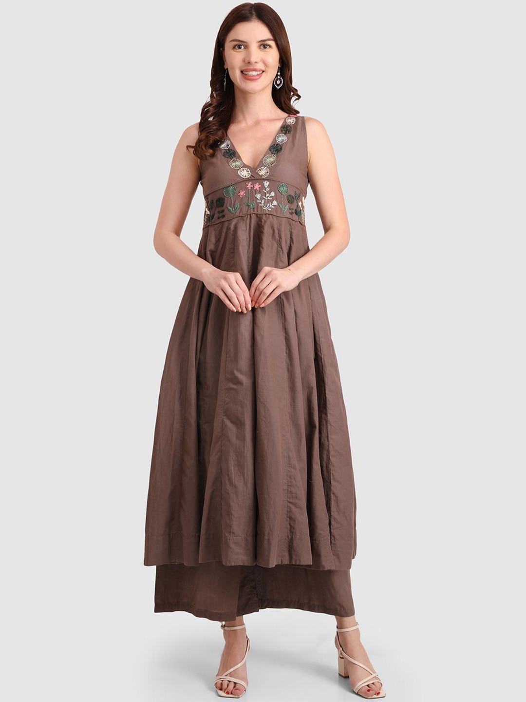 

fabbit Ethnic Motifs Embroidered V-Neck Anarkali Pure Cotton Kurta with Palazzos, Brown