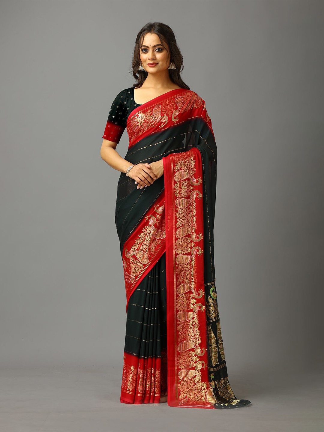

VIRENDRA TEXTILES Striped Pure Crepe Saree, Black