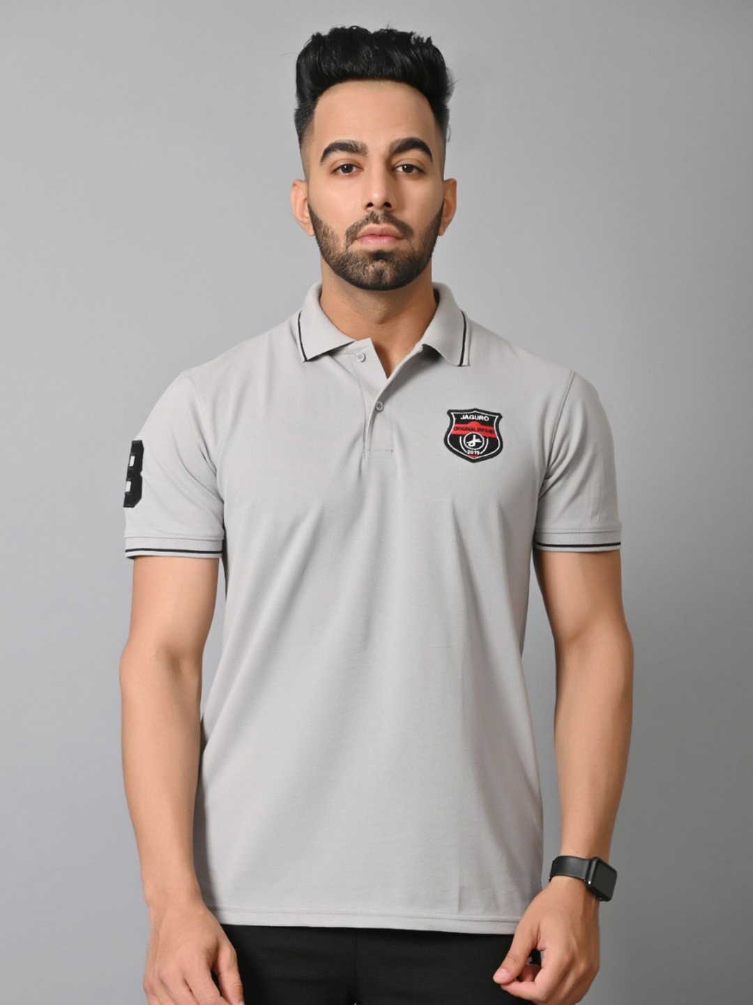 

JAGURO Men Polo Collar Applique T-shirt, Grey