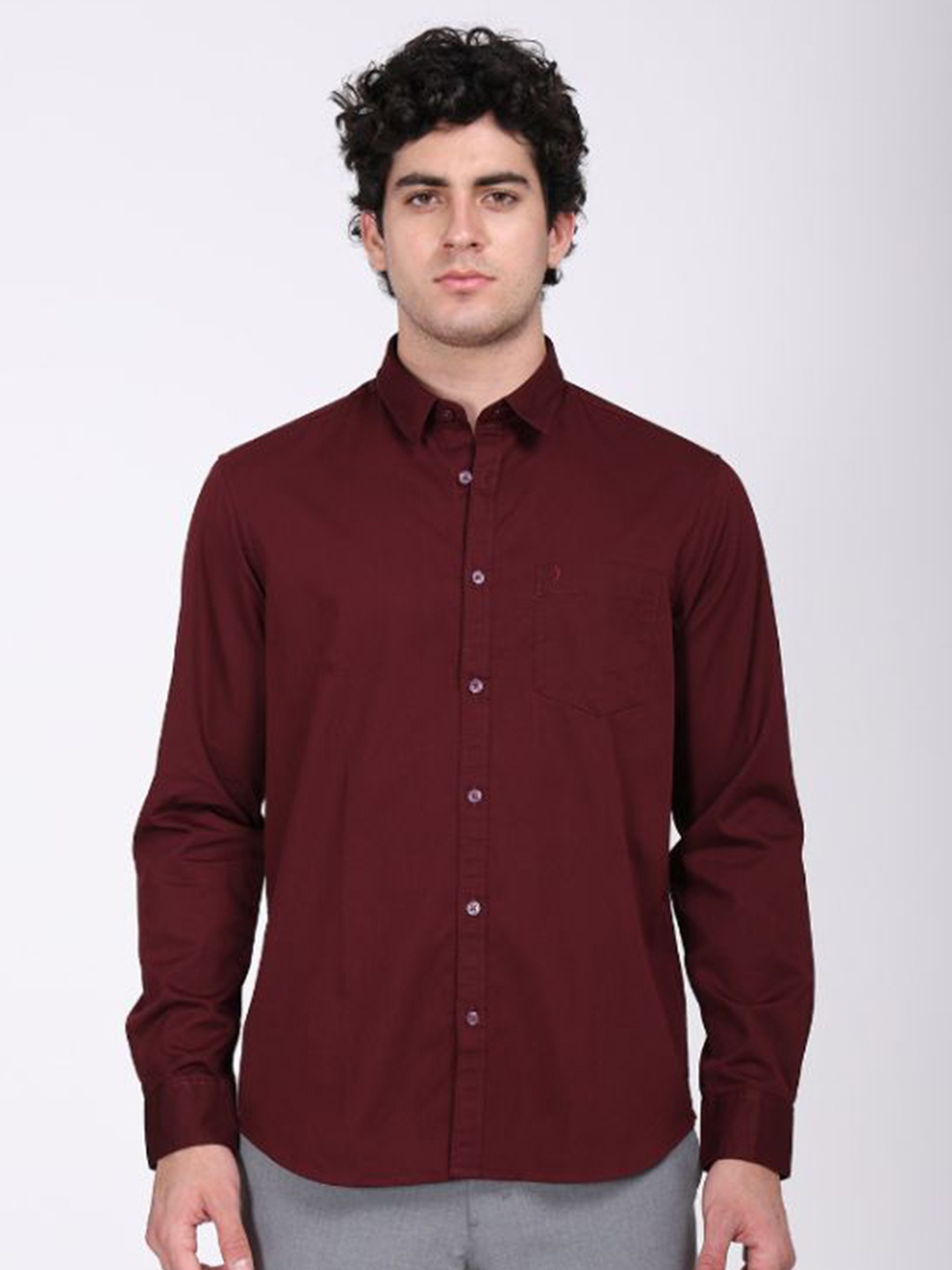 

Indian Terrain Men Classic Slim Fit Opaque Casual Shirt, Red