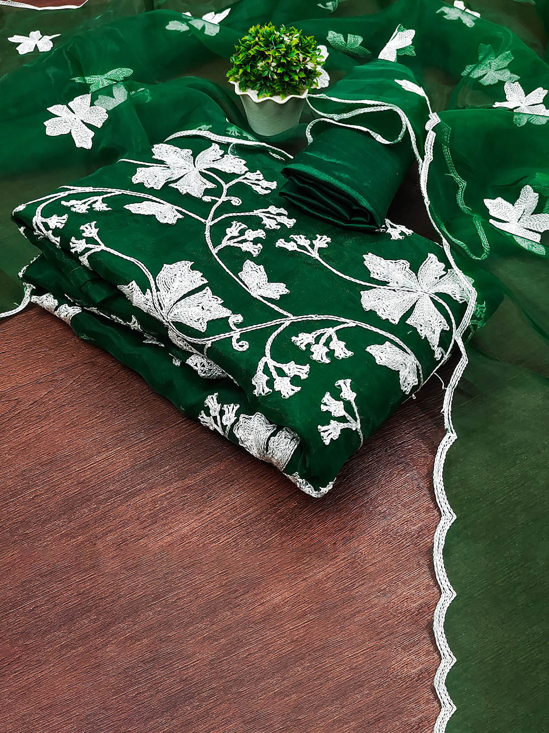 

SAINOOR Embroidered Thread Work Organza Unstitched Dress Material, Green