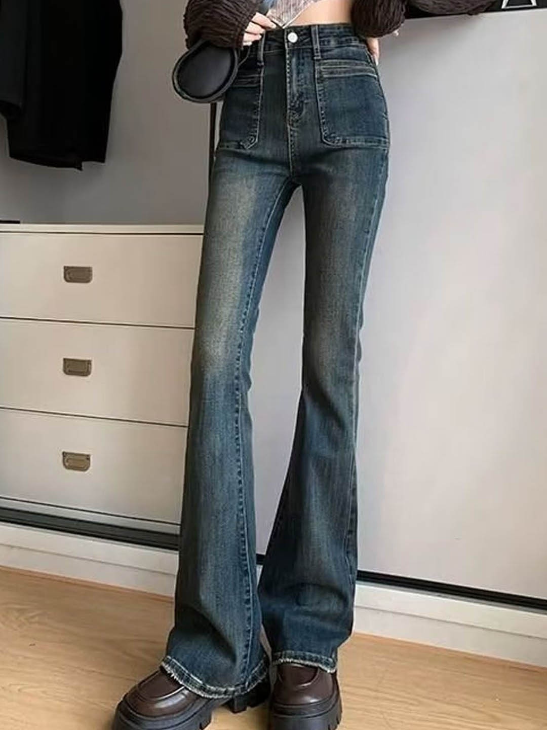 

StyleCast Women Regular Fit Mid-Rise Light Fade Jeans, Blue