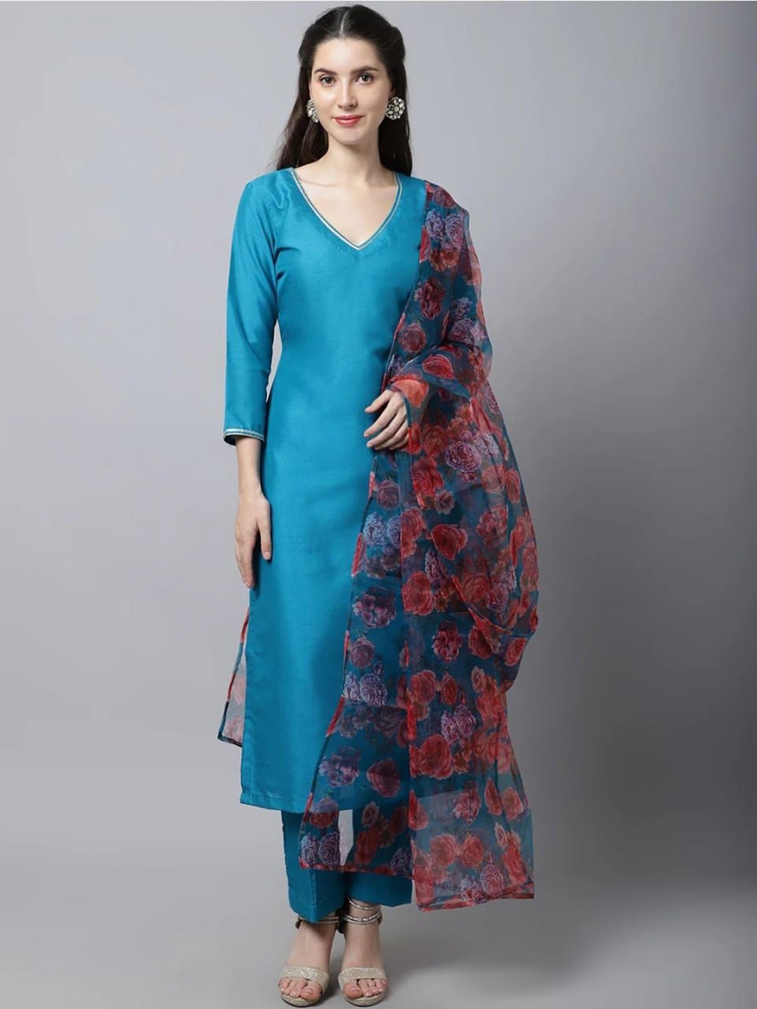 

ZEEPKART V-Neck Gotta Patti Straight Kurta With Trousers & Dupatta, Blue