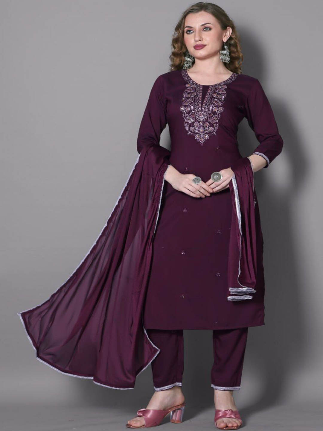 

SHIJILA Floral Embroidered Round Neck Sequinned Straight Kurta With Trousers & Dupatta, Purple