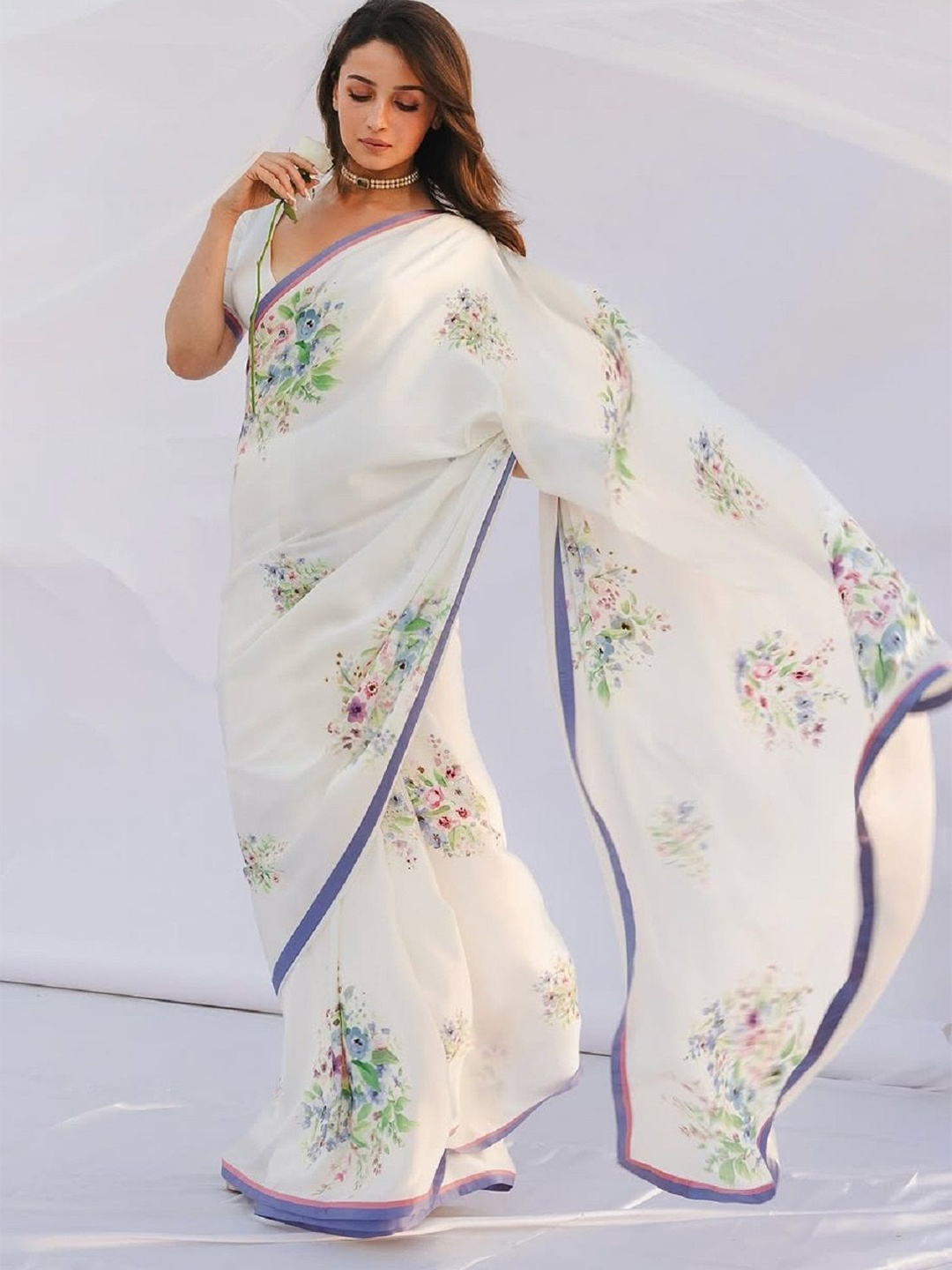 

Shopaz Floral Satin Saree, White