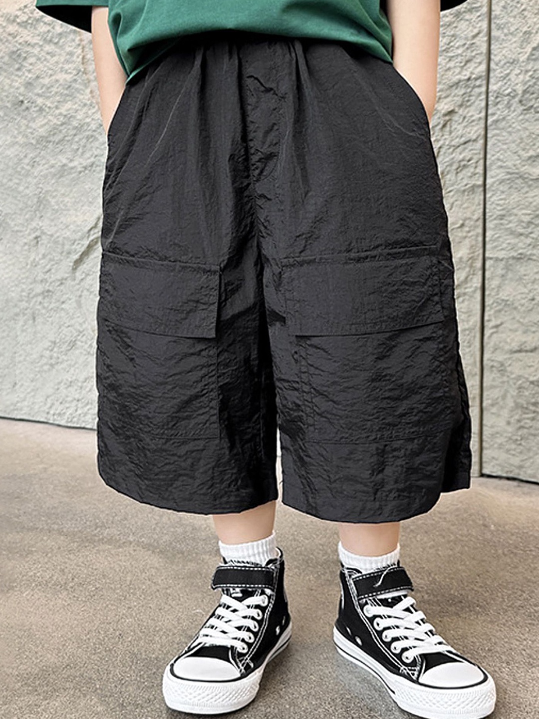 

LULU & SKY Boys Shorts, Black