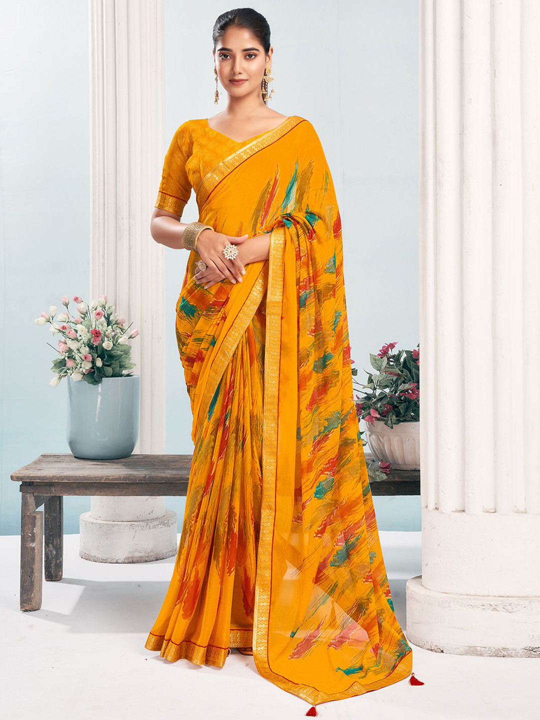 

Sangria Printed Saree With Blouse Piece, Yellow